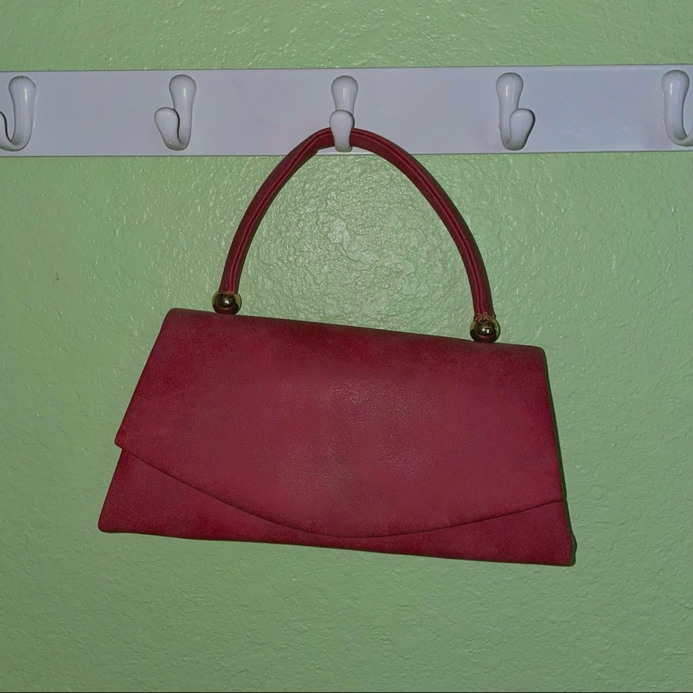 Small Dusty Rose Purse w/ Gold Chain Strap